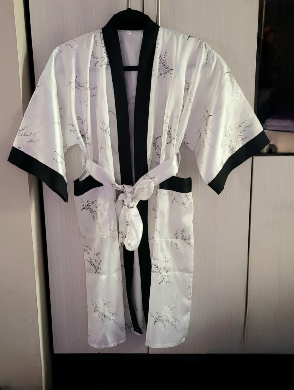 Silky White and Black Floral Kimono Robe